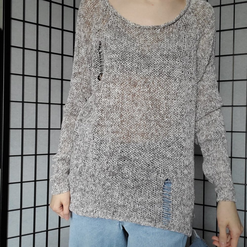 Distressed Sweater - Picture 4 of 4